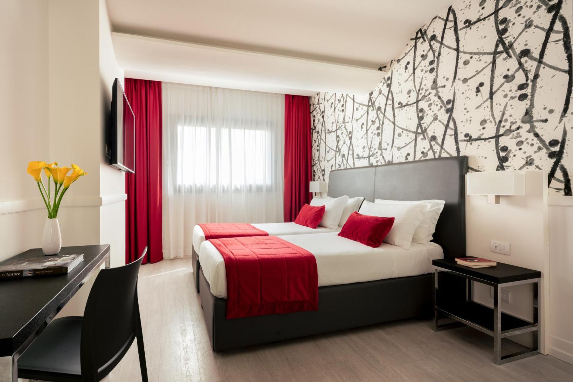 Hotel American Palace Eur Roma Esterno foto